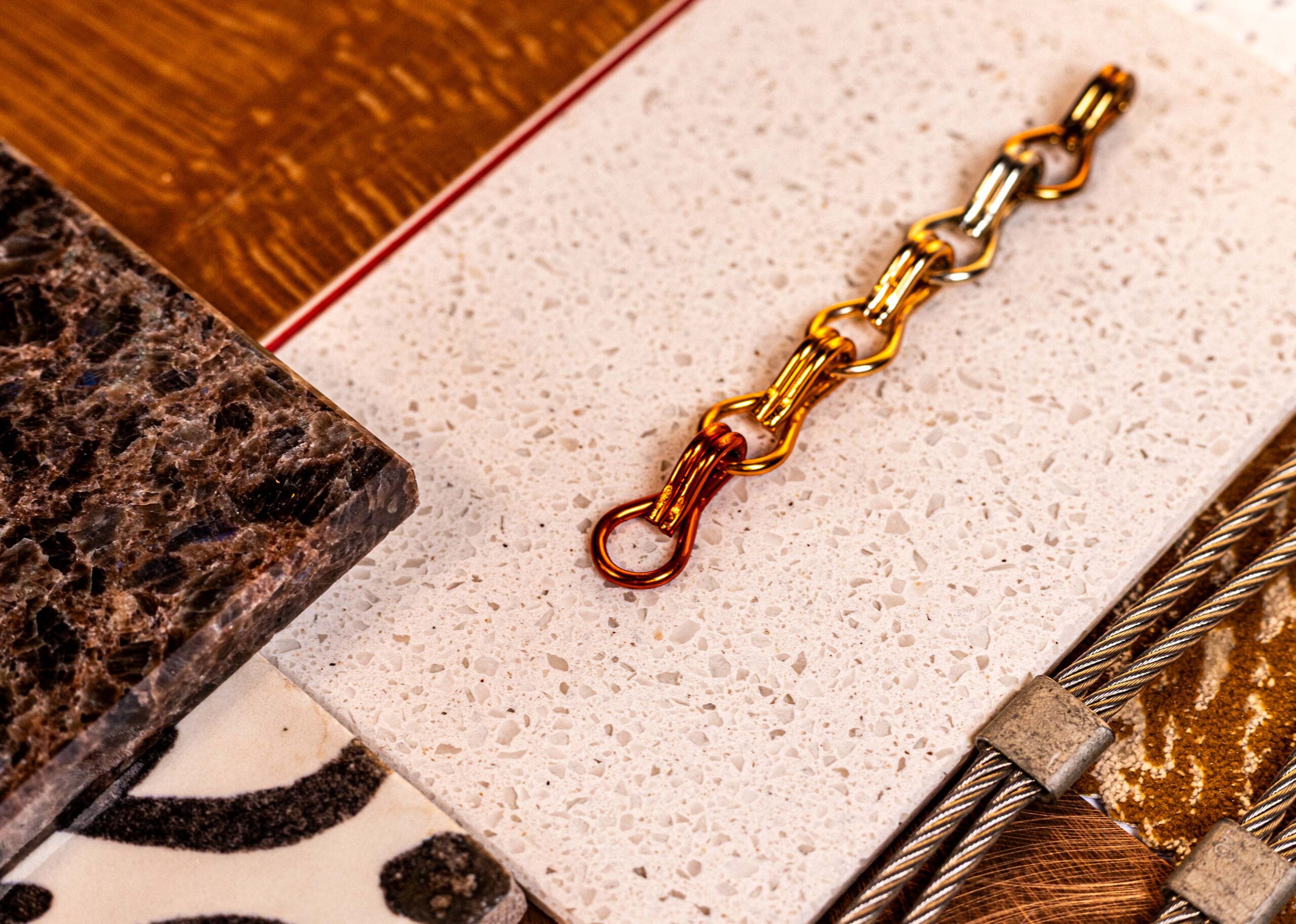 190445fefbfde08b1dcd67ecd5dd8e9ff6ff5a17eac7c0e9d85f30ce20294b7b-EU-Multi-Image-Reflections-3